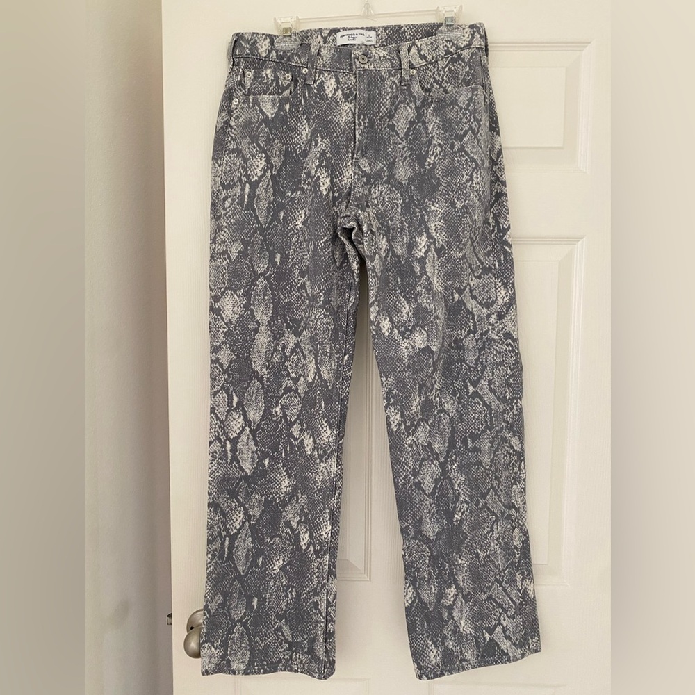 Abercrombie & Fitch animal print low rise baggy jean nwt
